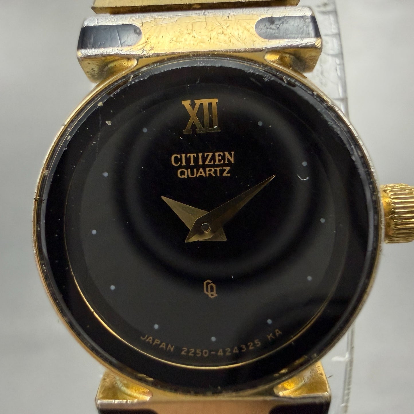 Citizen CQ Watch Women 17mm Black Dial gold Tone Round 2250-226658 New Battery1