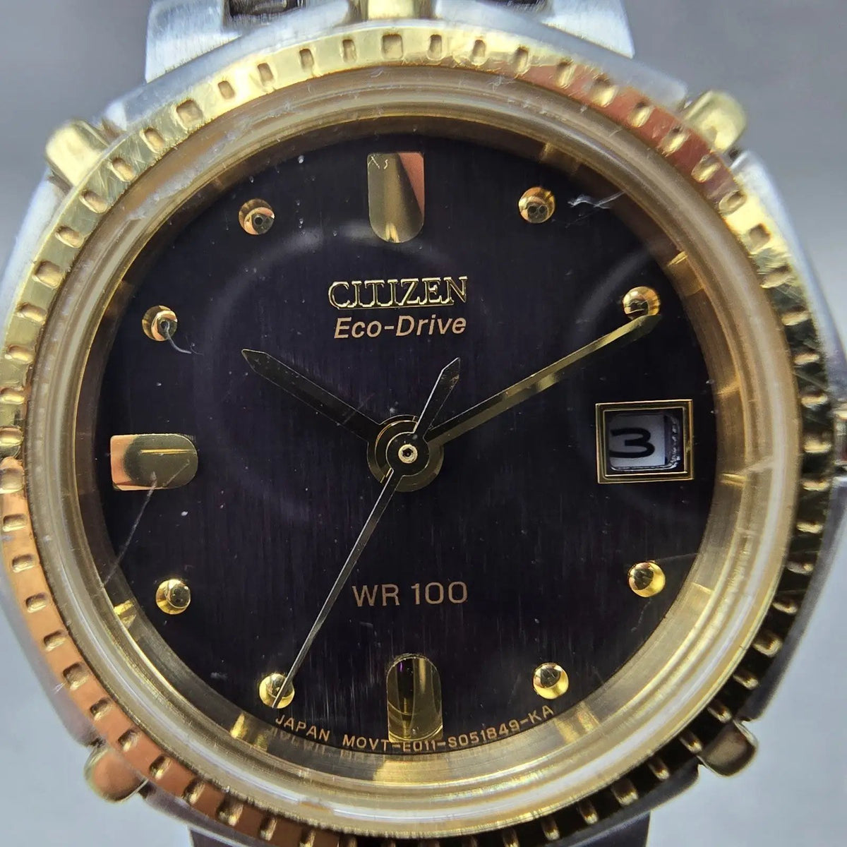 Citizen Eco-Drive Watch Women 27mm Blue Dial Two Tone Date E011-S030561 Runs2