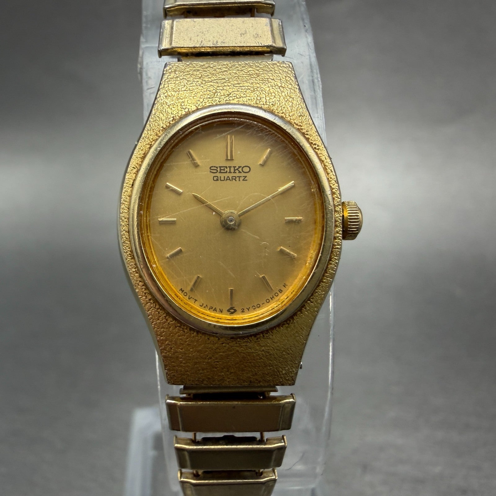 Seiko Watch Women 17mm Champagne Dial Gold Tone Oval 2Y00-5E29 New Battery VTG0