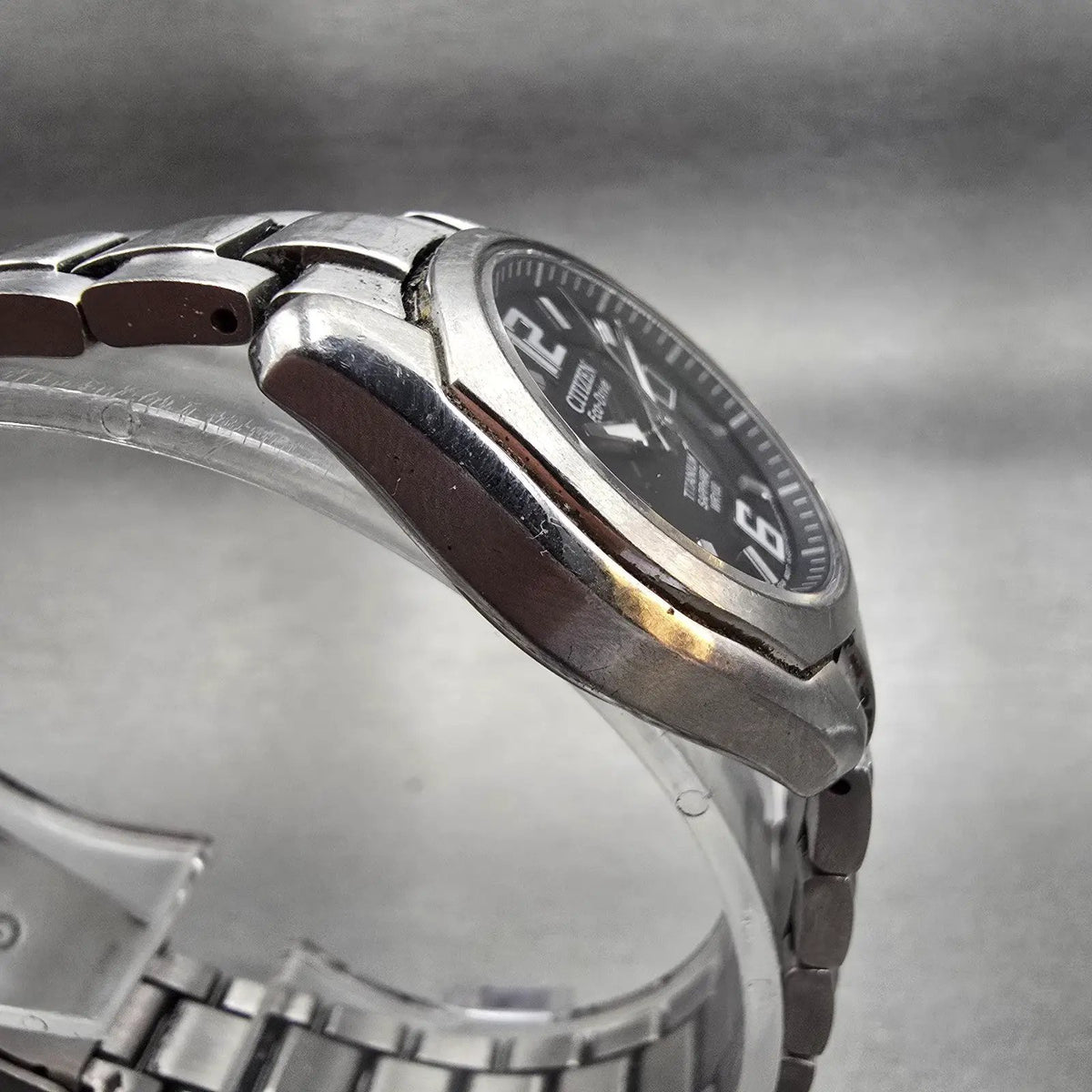 Citizen Eco-Drive Watch Women 27mm Black Dial Titanium Date E011-S068479 Runs3