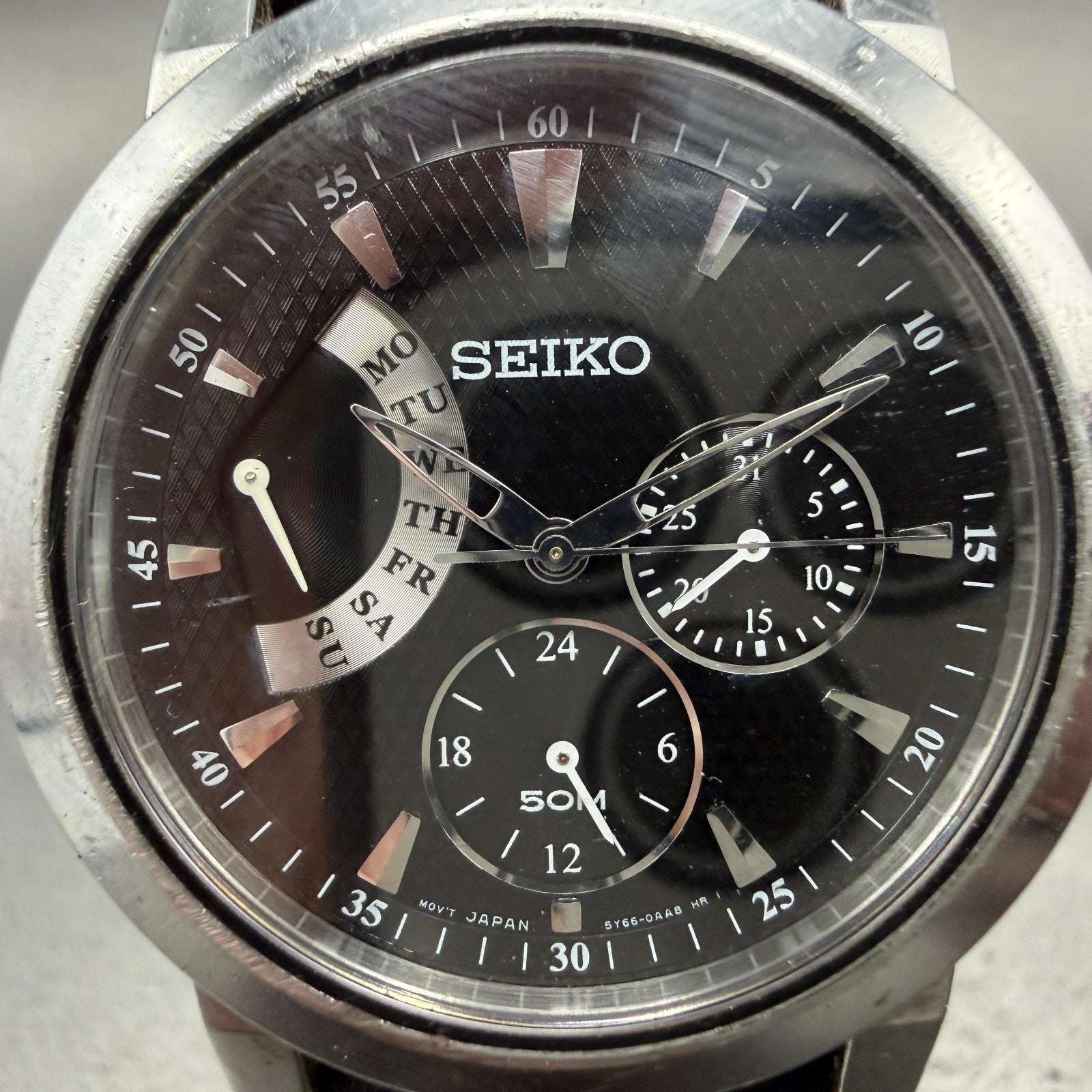 Seiko Watch Men 39mm Black Dial Silver Tone Daydate 24 Hour 5Y66-0AA0 NewBattery1