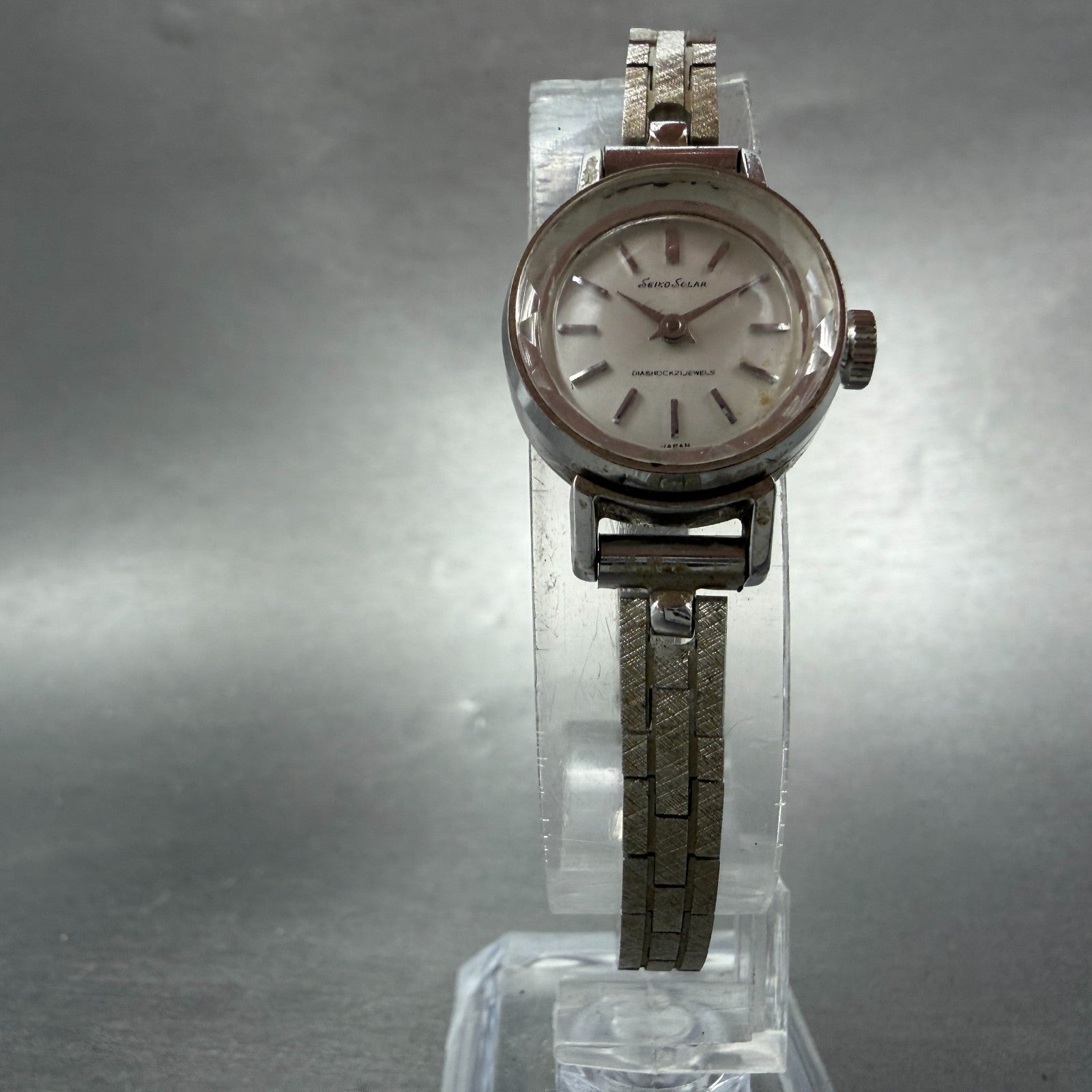 Seiko Solar Watch Women 19mm Silver Dial Silver Tone Manual Round 10-0280 Runs5
