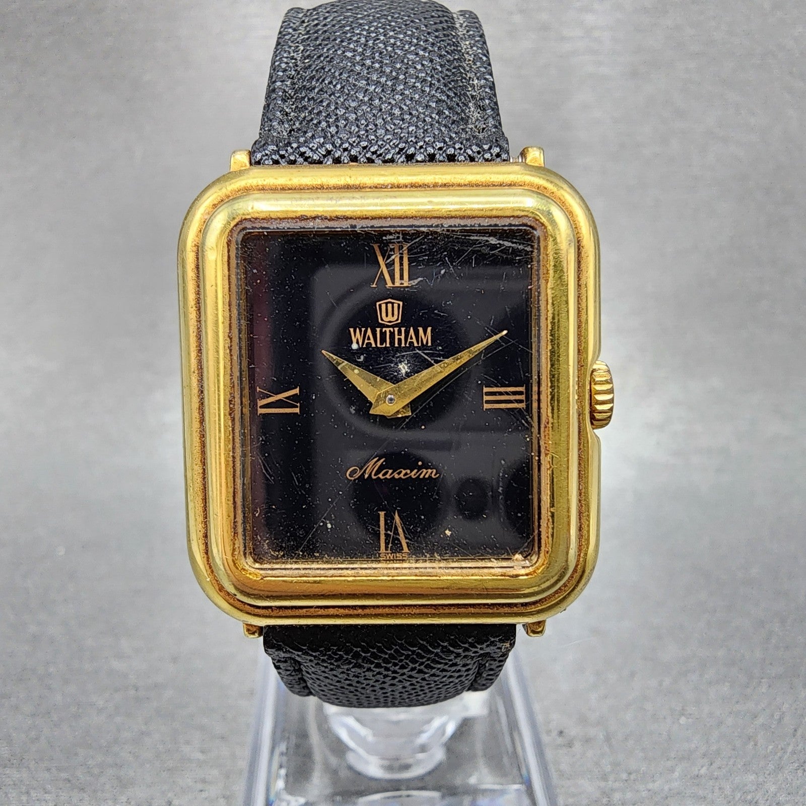 Waltham Maxim Tank Watch Women 26mm Black Dial Gold Tone Rectangle New Battery0
