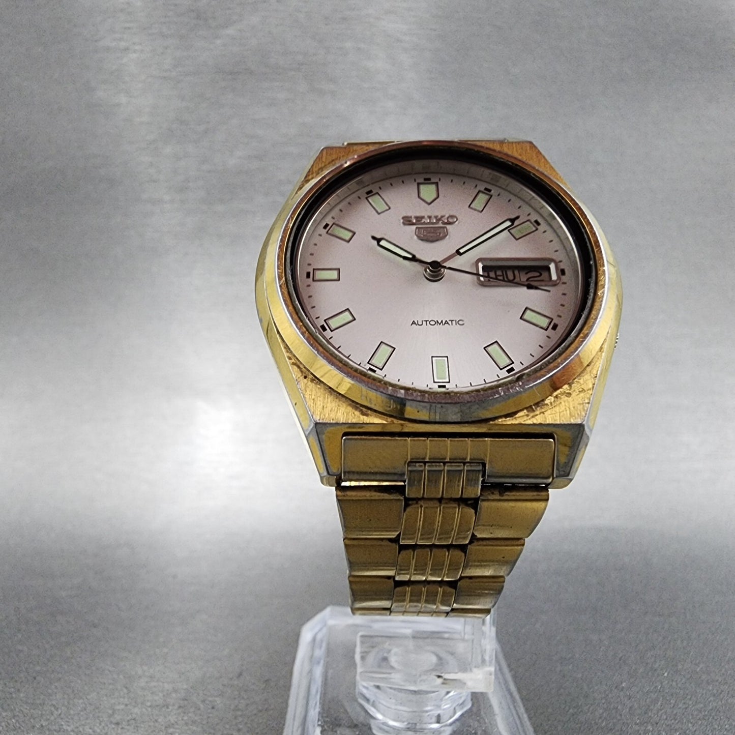 Seiko 5 Automatic Watch Men 38mm White Dial Gold Tone Daydate Round Runs