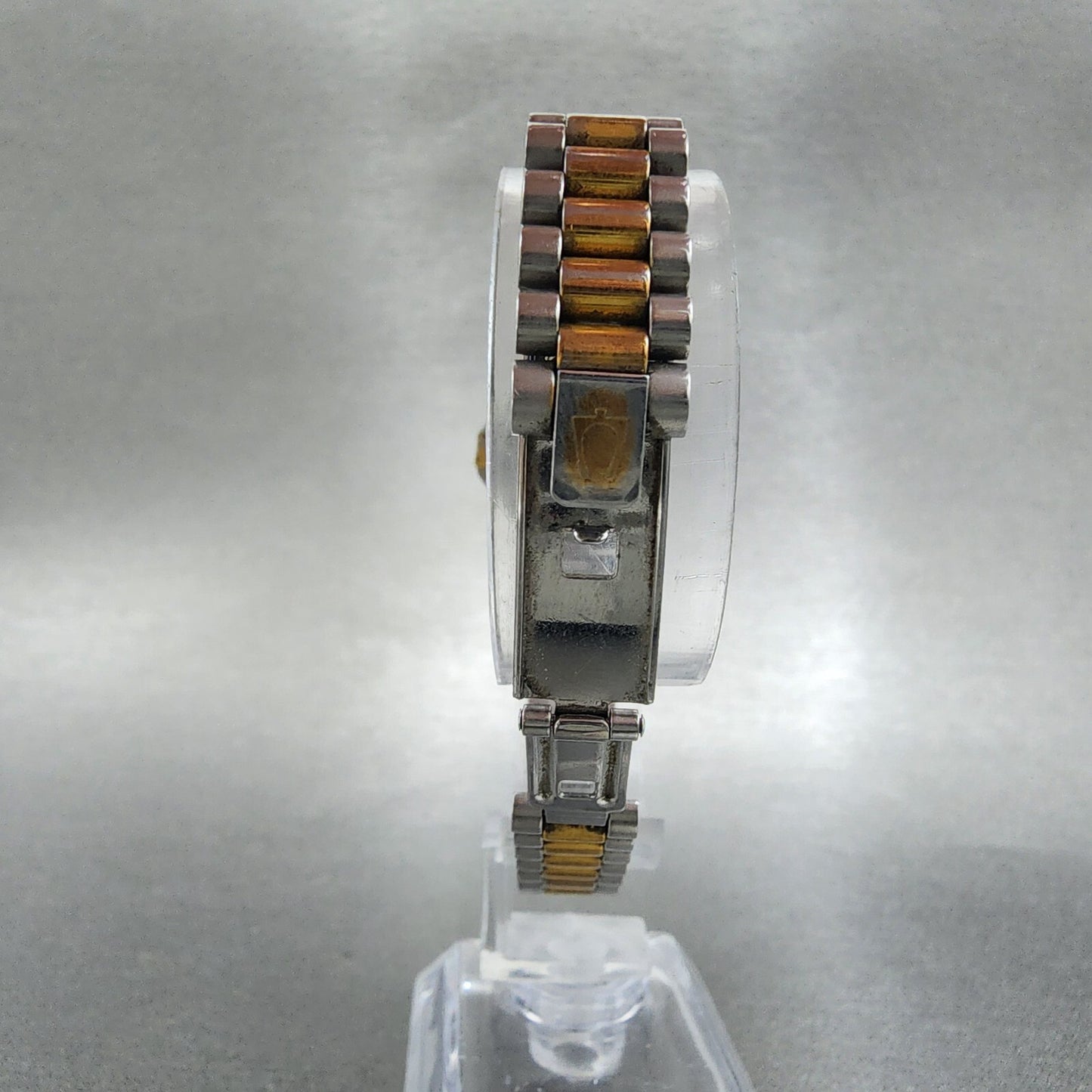 Bulova Watch Women 22mm Silver Dial Two Tone Round 9062101 New Battery