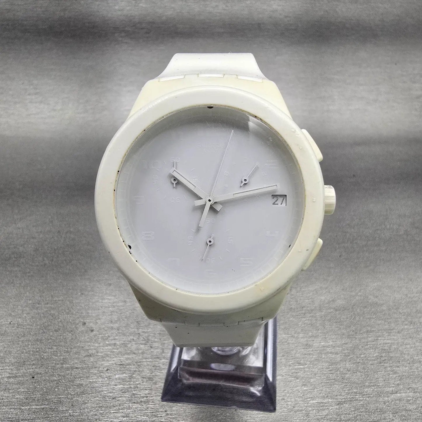 Swatch BASIC WHITE Chronograph Watch Men White Dial White Date SUSW400 New Batt0