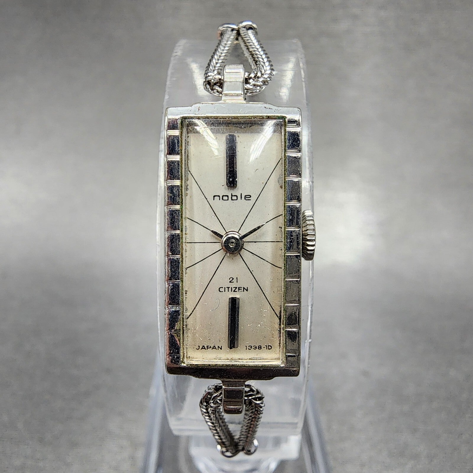 Citizen Noble Tank Watch Women 11mm White Dial White Gold plated Manual Wind Run0