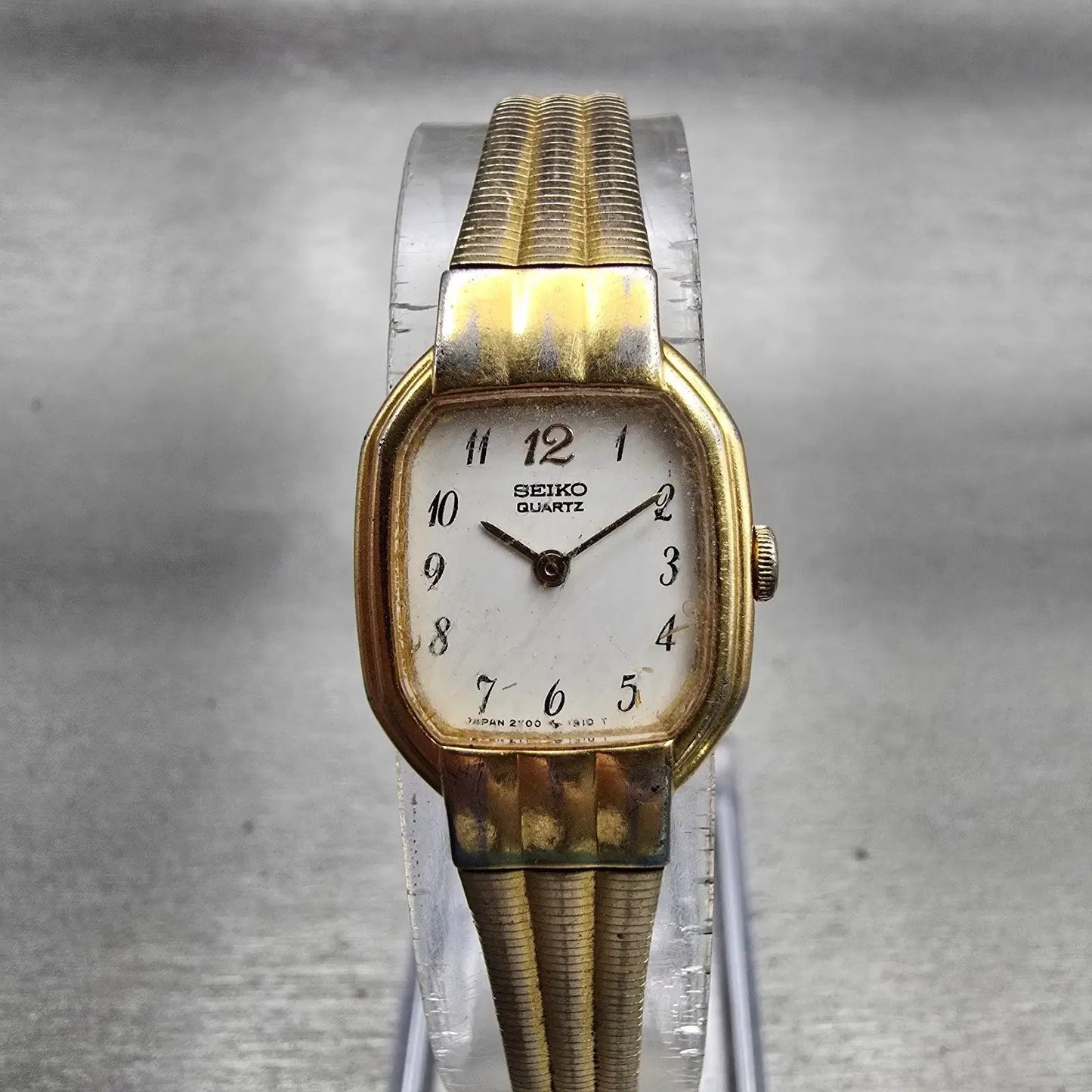 Seiko Watch Women 16mm White Dial Gold Tone Oval 2Y00-5439 New Battery Vintage0