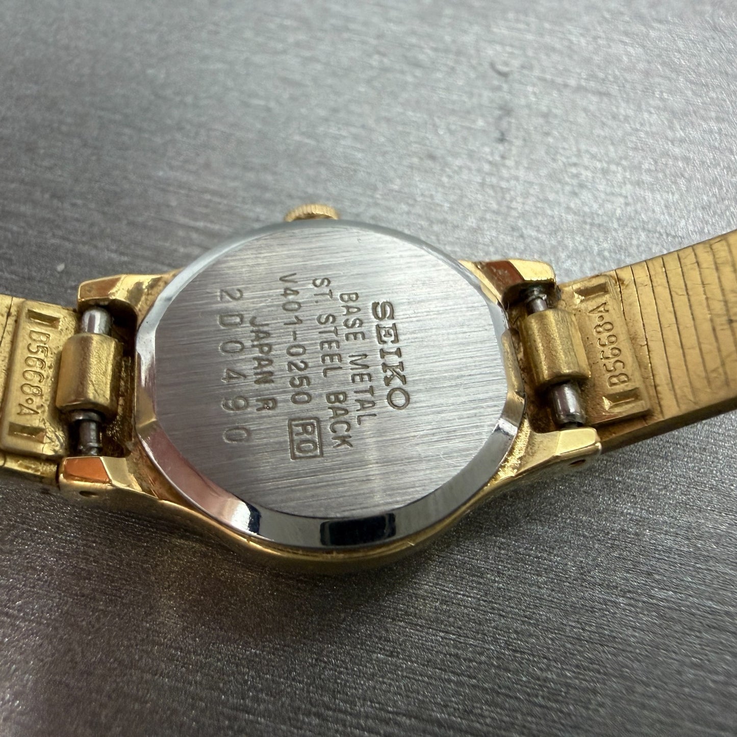 Seiko Watch Women 18mm Gold Dial Gold Tone Round Vintage V401-0250 New Battery W9