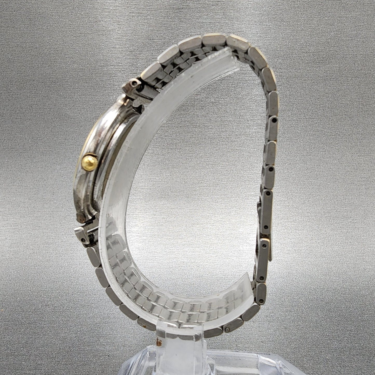 Burberry Watch Women 31mm White Dial Two Tone Round 4630E62283 New Battery6