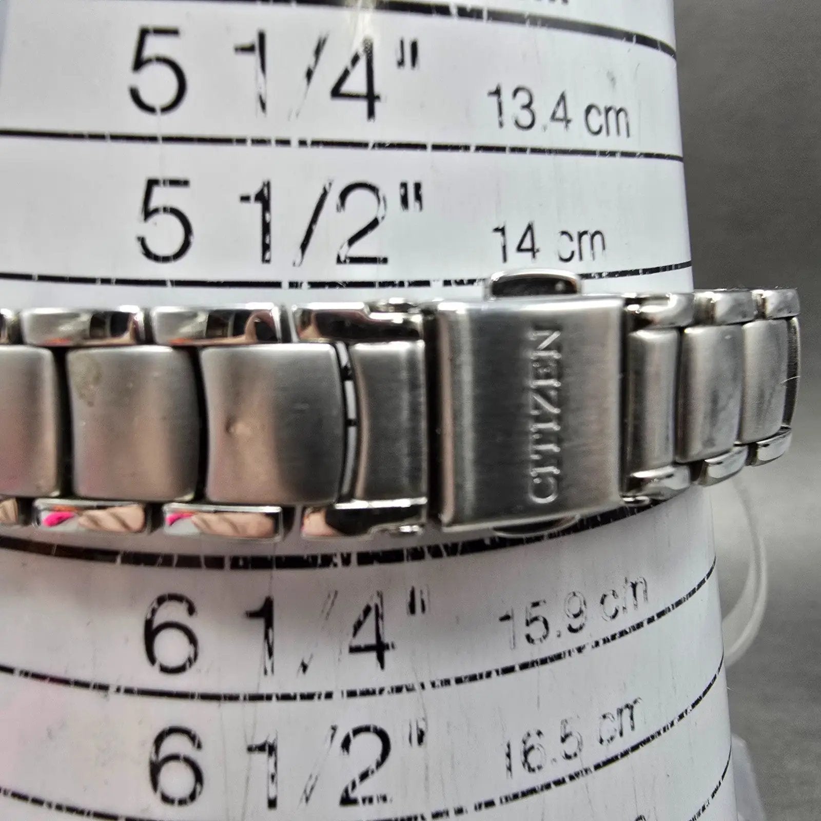 Citizen Watch Women 25mm Black Dial Silver Tone Date Round E011-S015502 Runs10