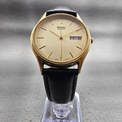Seiko Watch Men 33mm Champagne Dial Gold Tone Daydate Round 7N43-8A89 New Batt5