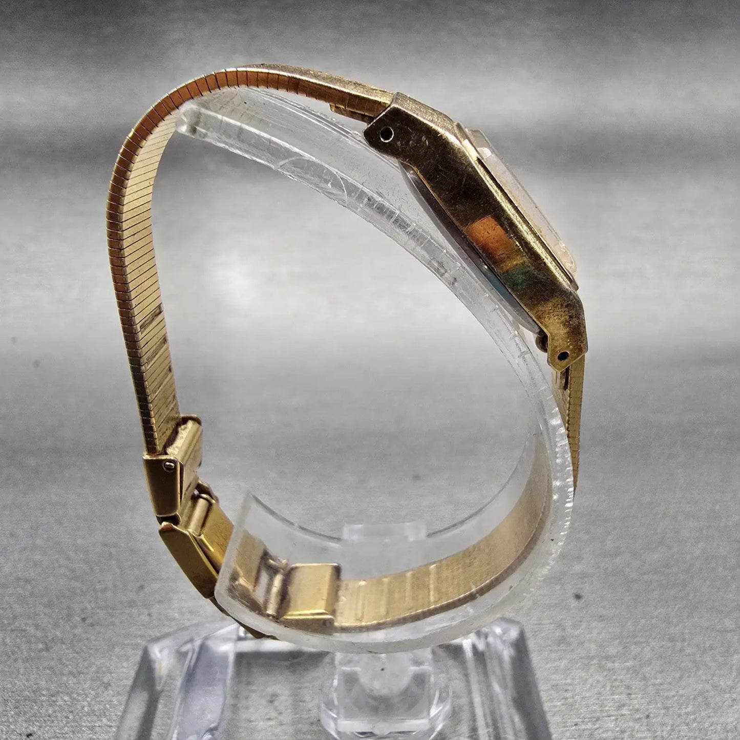 Seiko Watch Women 17mm Champagne Dial Gold Tone Rectangle 5421-5029 New BatteryP8