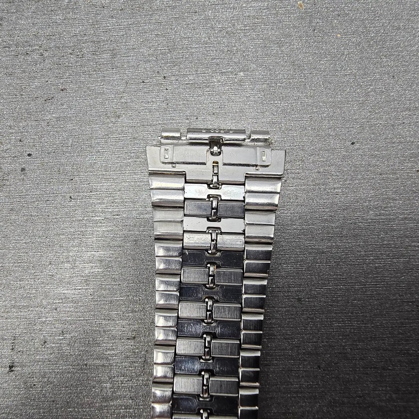 Seiko Bracelet 18mm Stainless Steel Gold Tone Vintage Japan Z1332L Broken Clasp13