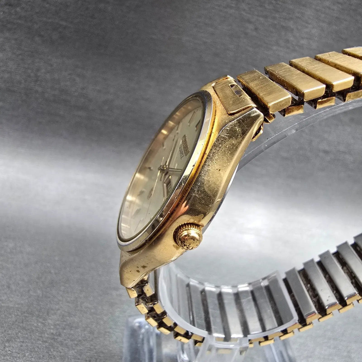 Citizen CQ Watch Men 35mm Champagne Dial Gold Tone Daydate 6101-915071 New Batt2