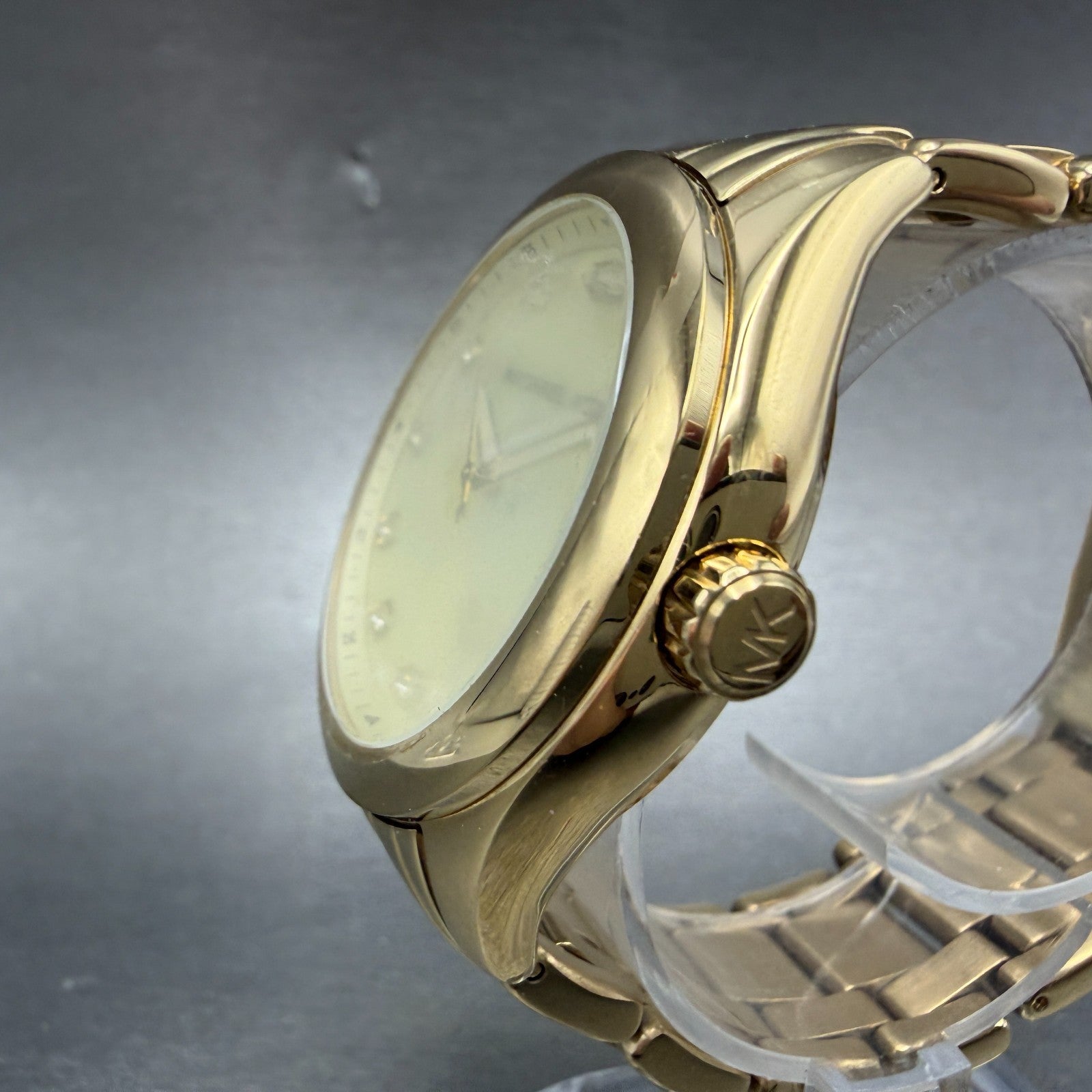 Michael Kors Watch Women 40mm MOP Dial Gold Tone Date Round MK-5310 New battery2