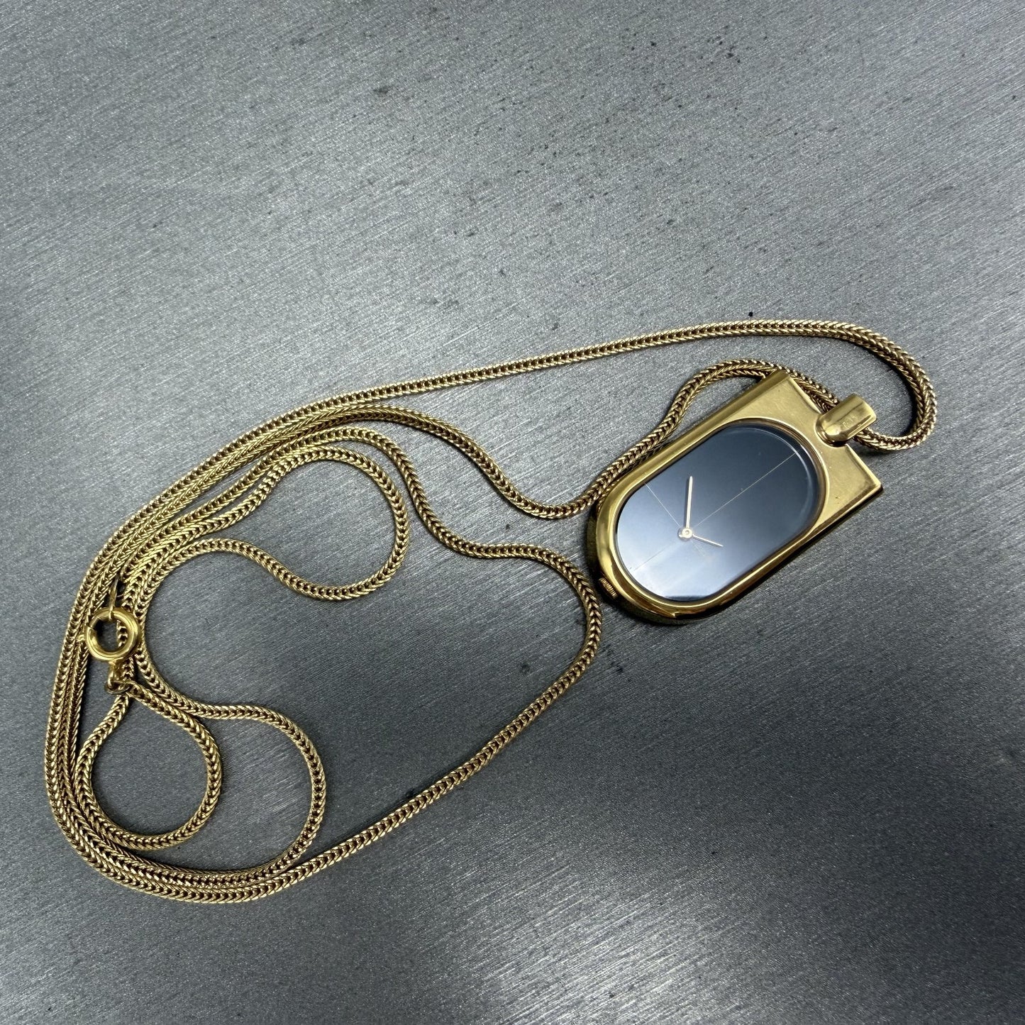 Seiko Necklace Watch Women 20mm Black Dial Gold Tone 23200820 New Battery6