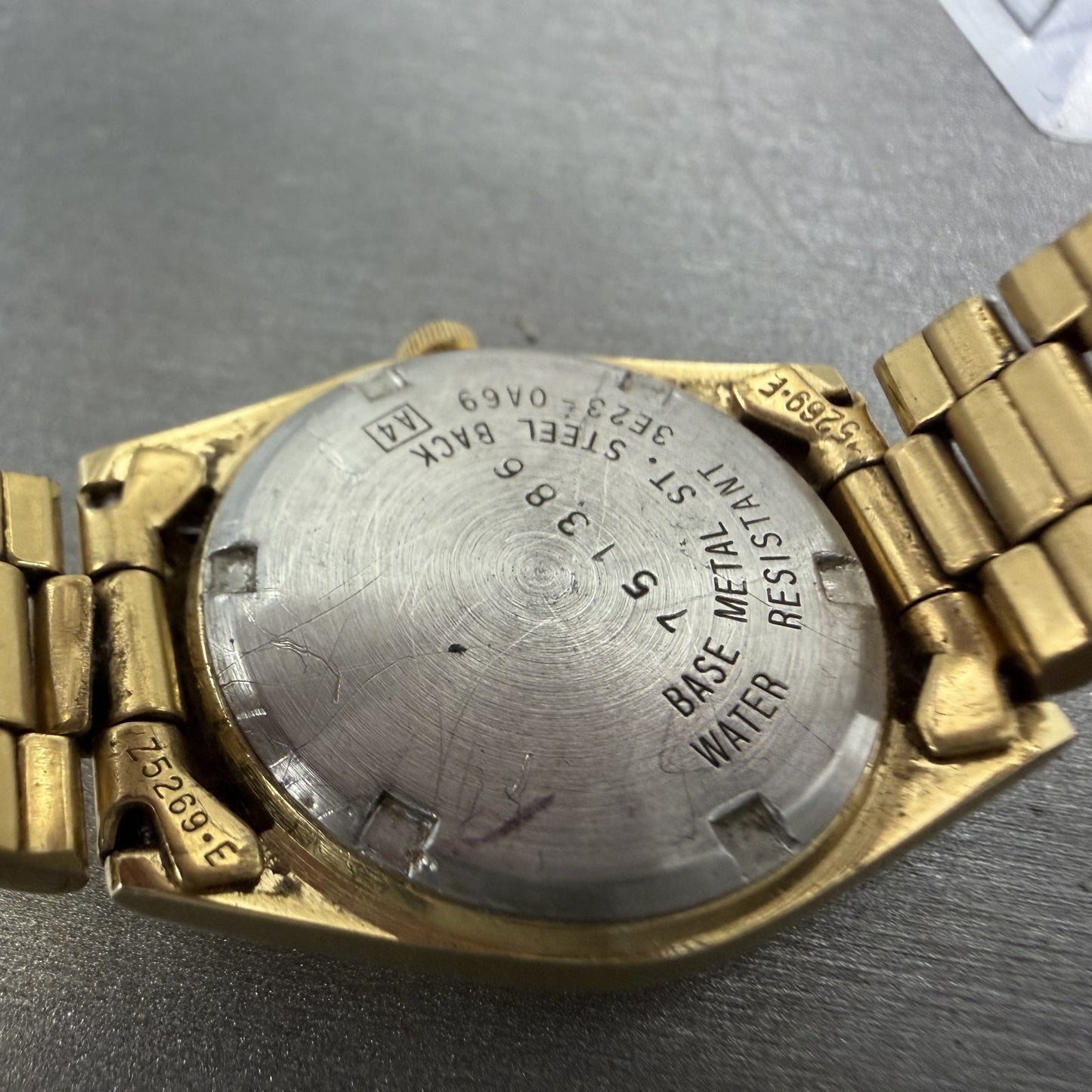 Seiko SQ Watch Women 24mm Champagne Dial Gold Tone Daydate 3e230a69 New Battery9
