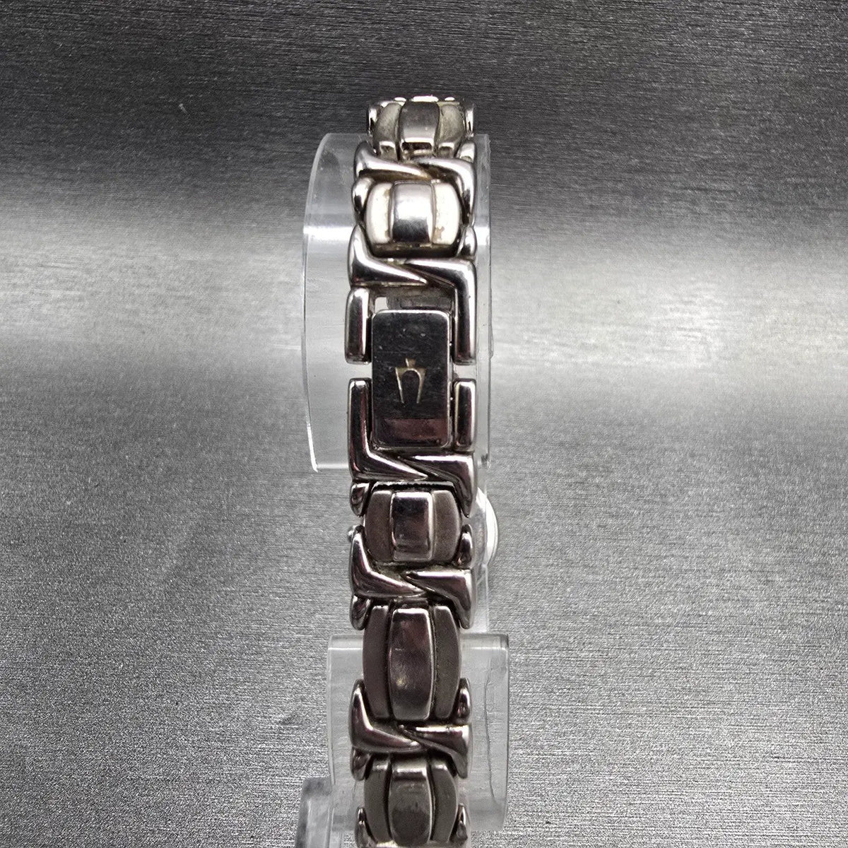 Bulova Womens Watch 20mm MOP Dial Silver Tone Round 96L90 Bracelet New Battery7