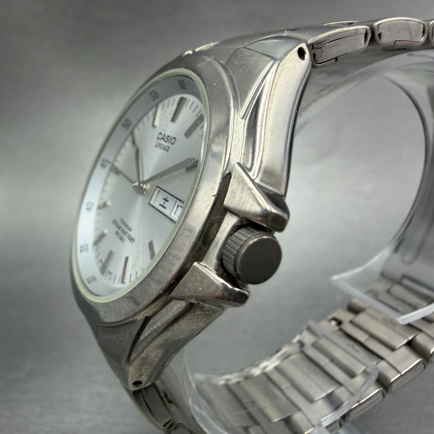 Casio Lineage Titanium Watch Men 38mm Silver Dial Daydate LIN-171J New Battery L2