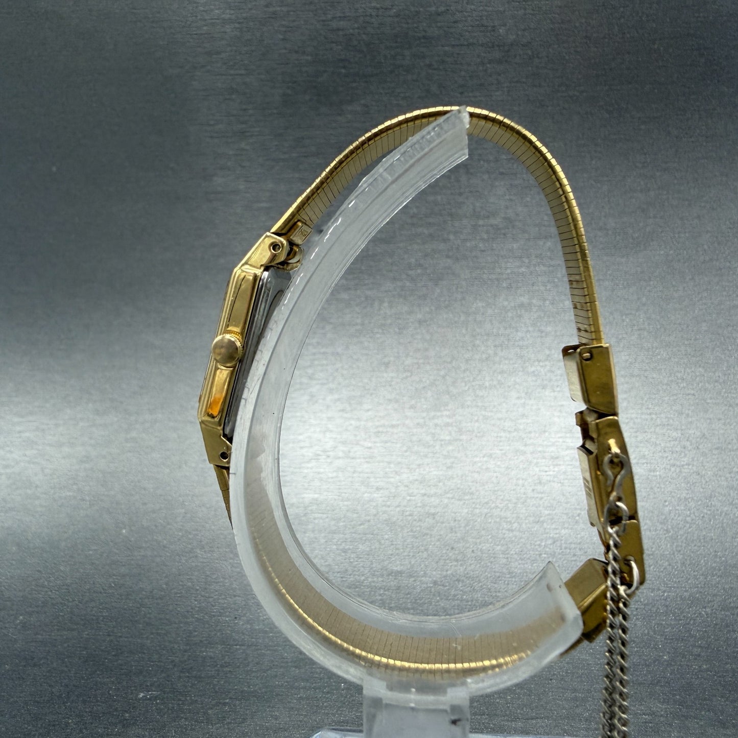 Seiko Tank Watch Women 12mm Champagne Dial Gold Tone 2e20-6479 New Battery ABGH6