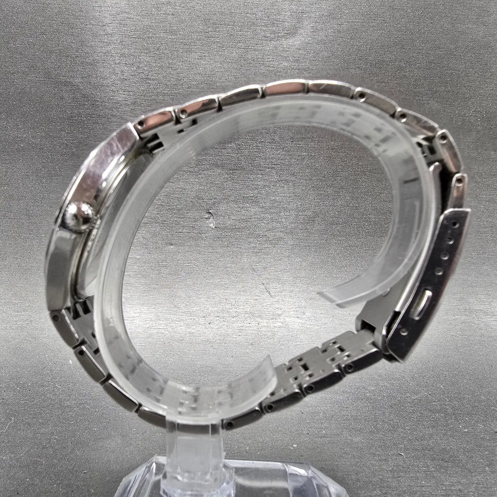 Bulova Watch Men 36mm Silver Dial Silver Tone Daydate Round 96C22 New Battery6
