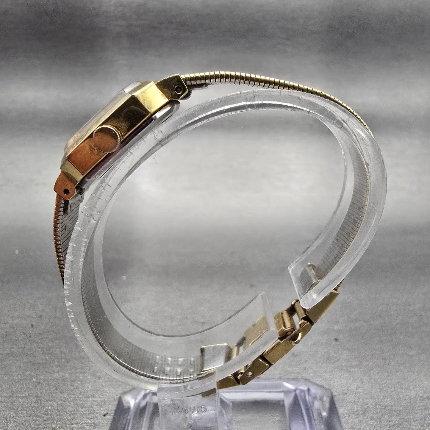 Seiko Watch Women 16mm Black Dial Gold Tone Rectangle 2B20-5019 New Battery VTG6