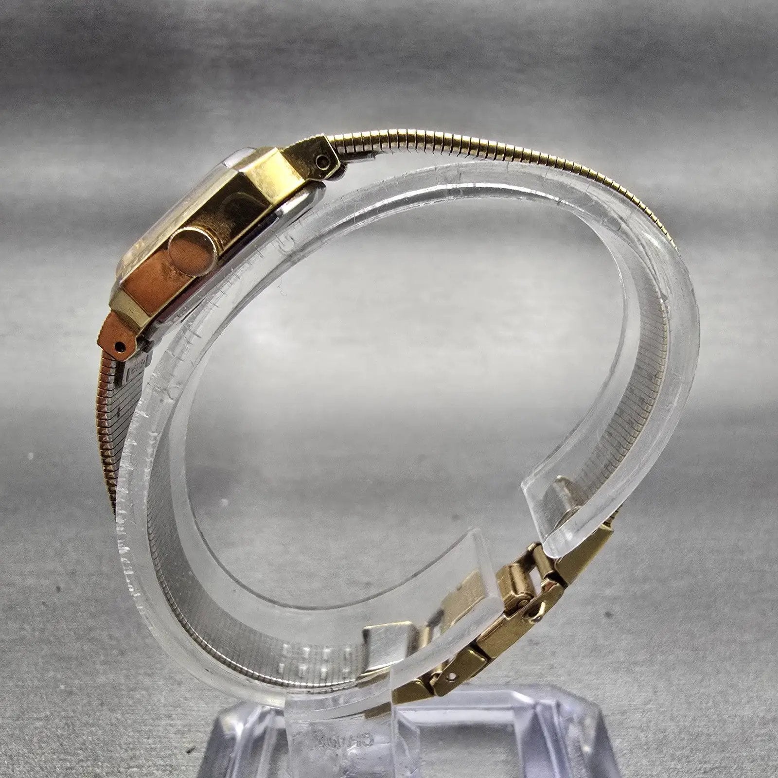 Seiko Watch Women 16mm Black Dial Gold Tone Rectangle 2B20-5019 New Battery VTG6