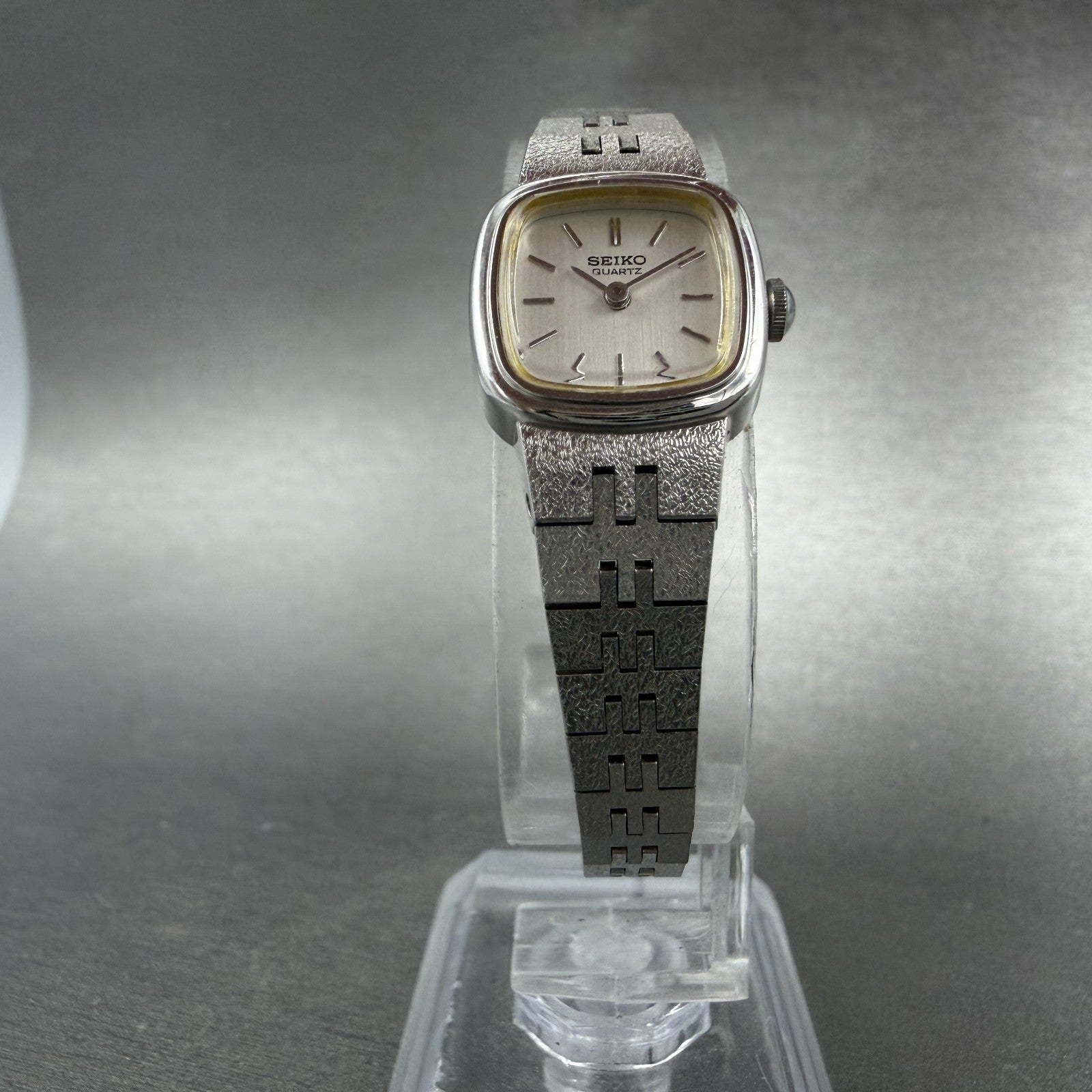 Seiko Watch Women 16mm Silver Dial Silver Tone Rectangle 5420-5079 New Battery5