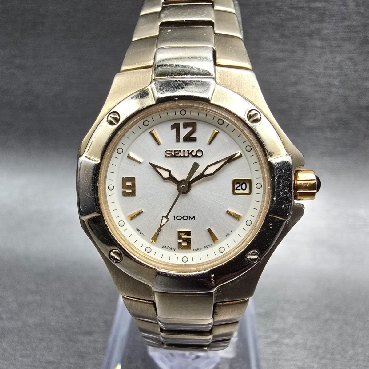 Seiko Watch Women 26mm White Dial Two Tone Date Round 7N82-0BE0 New Battery0