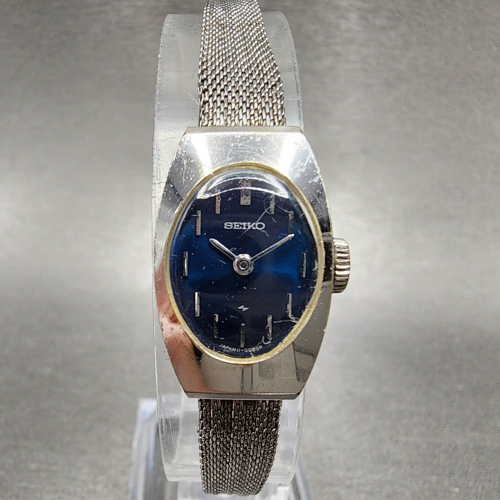 VTG Seiko Watch Women 15mm Blue Dial Silver Tone Manual Wind Rectangle 11 Runs0