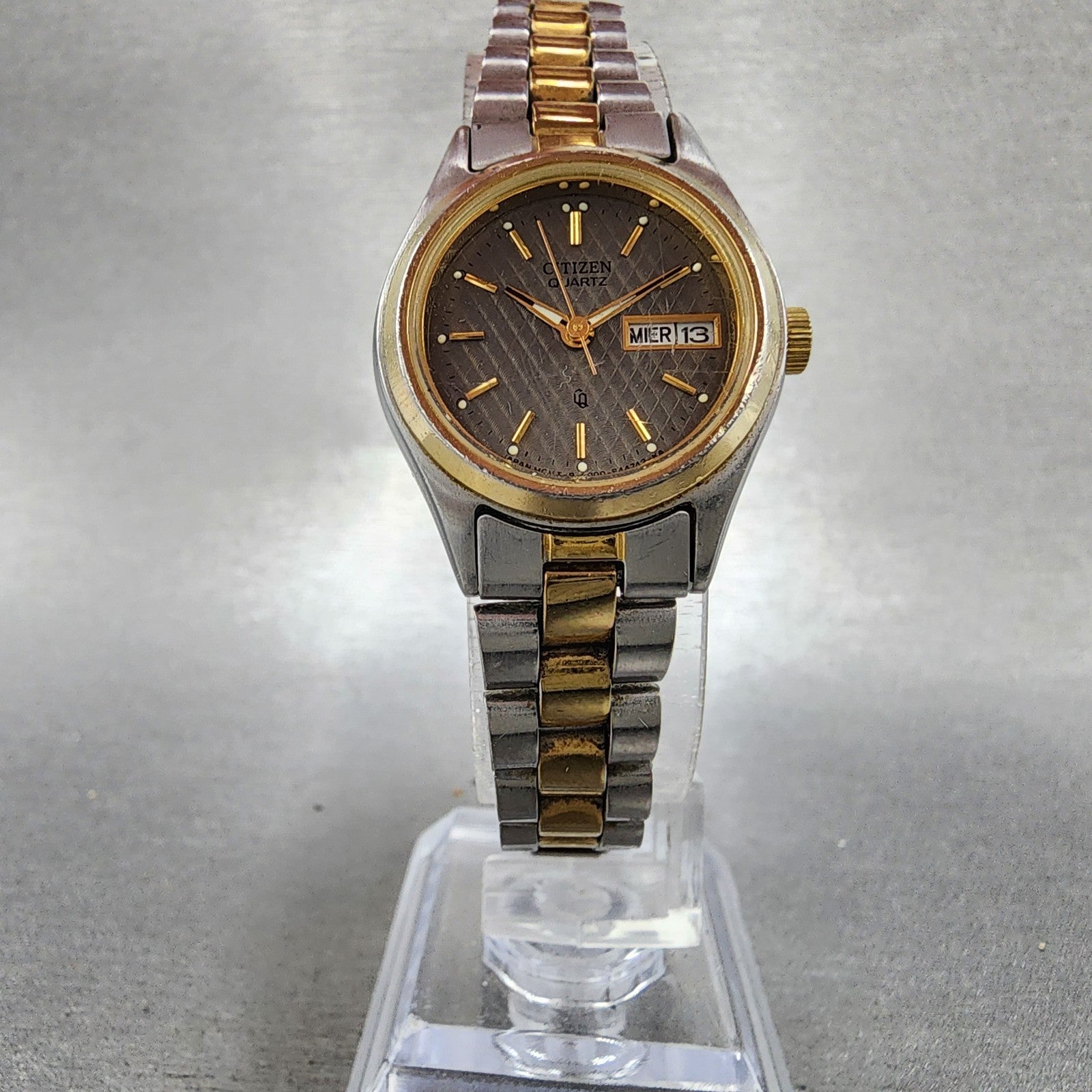 Citizen CQ Watch Women 24mm Gray Dial Two Tone Daydate 6000K04069 New Battery5