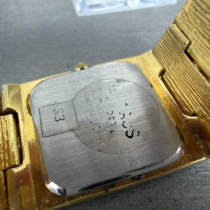 Benrus Gold Nugget Watch Unisex 28mm Black Dial Gold Tone Date Rectangle New bat9