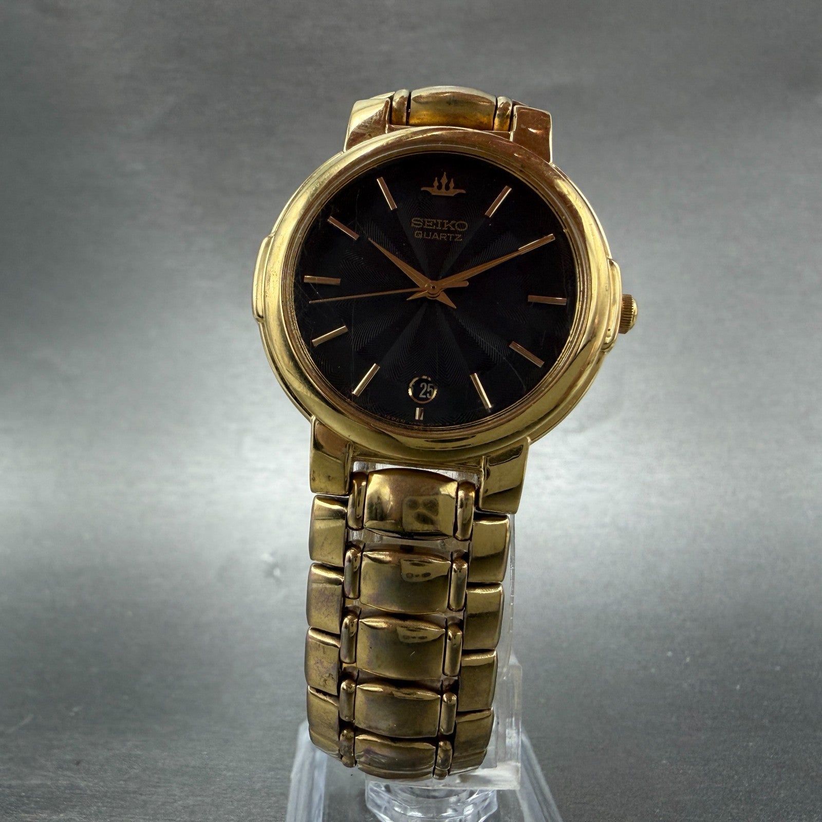 Seiko Watch Unisex 32mm Black Dial Gold Tone Date Round V722-6B10 New Battery5