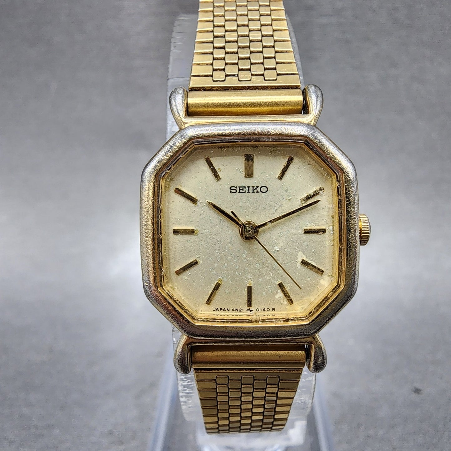 Seiko Watch Women 20mm Champagne Dial Gold Tone Octagon 4n215022 New Battery0