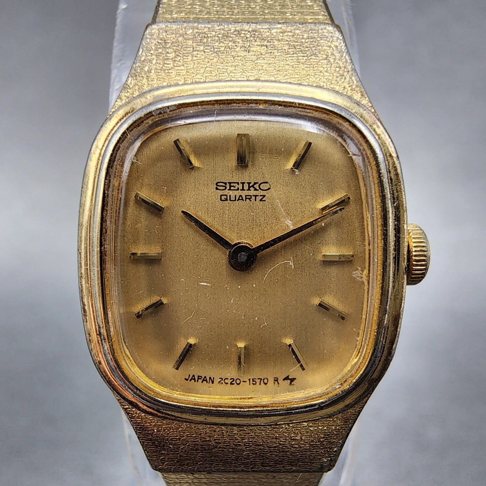 Seiko Watch Women 17mm Gold Dial Gold Tone Rectangle 2C205779 New Battery1
