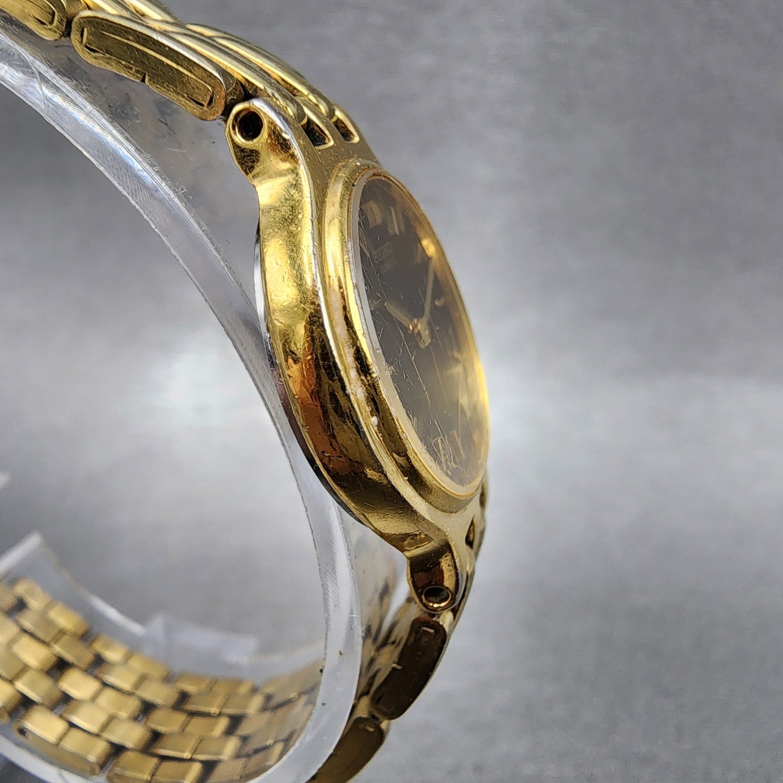 Seiko Watch Women 22mm Black Dial Gold Tone Round 1n000a99 New Battery3
