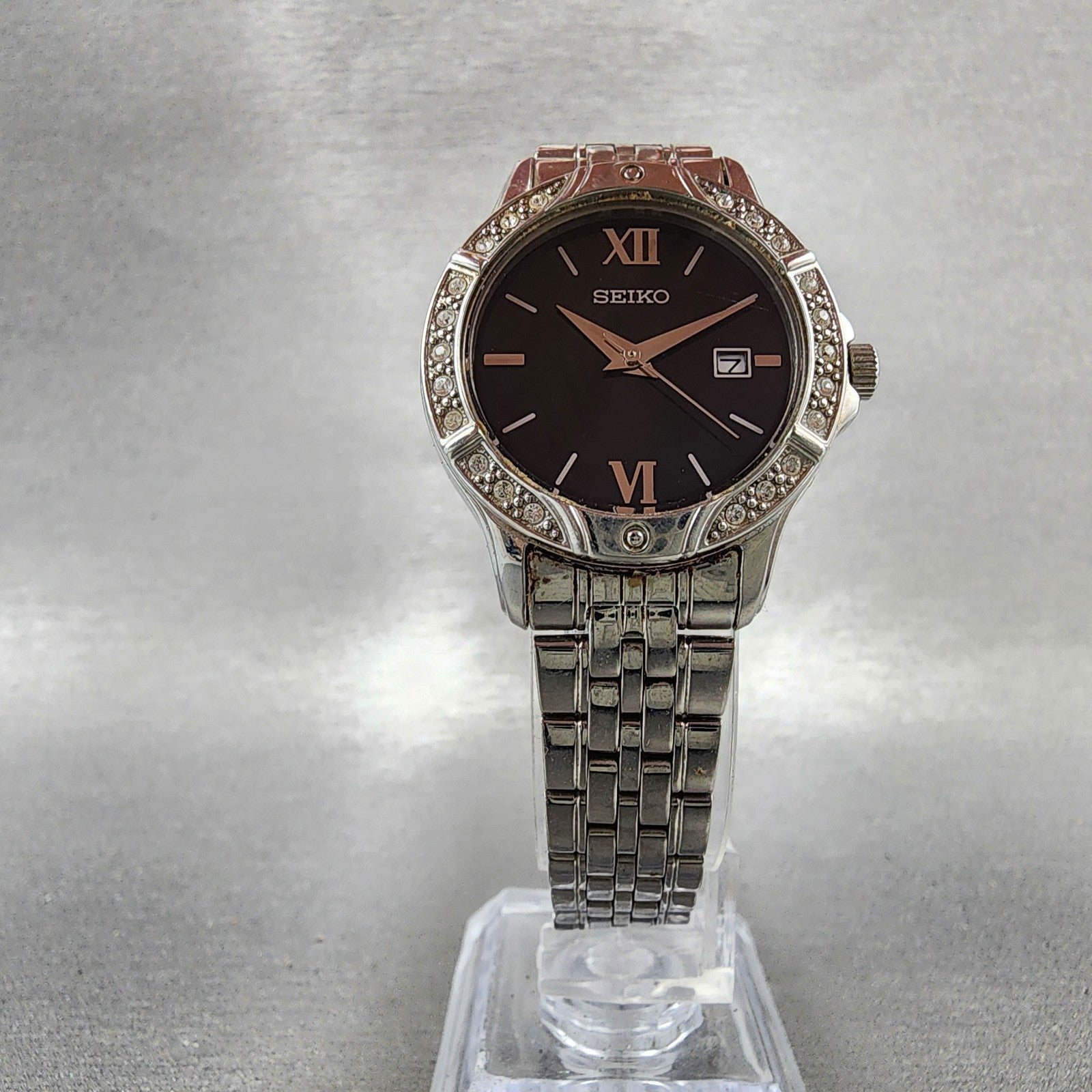 Seiko Watch Women 30mm Black Dial Silver Tone Date Round 6N2200B0 New Battery5