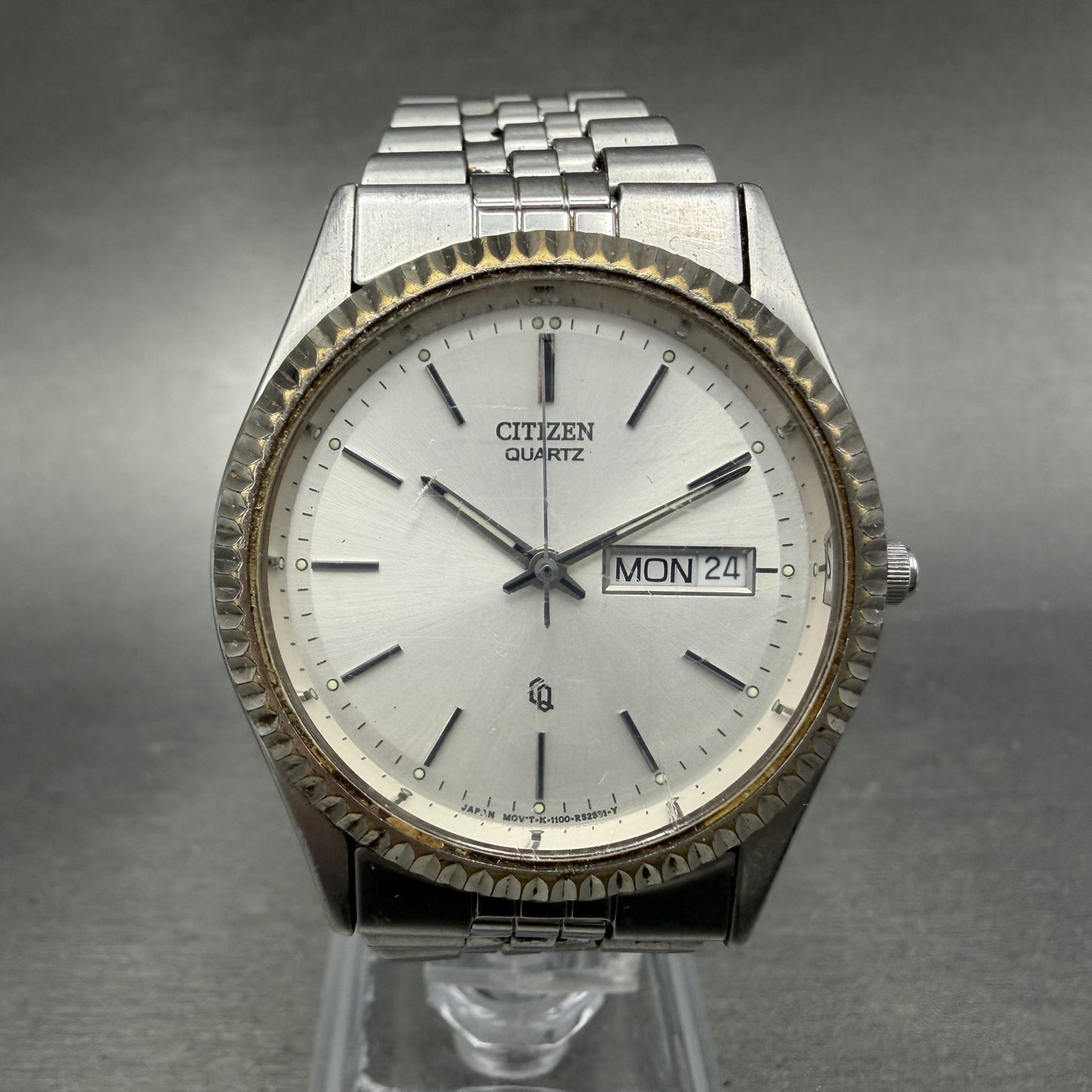 Citizen CQ President Watch Men 35mm Silver Dial Silver Tone Daydate New Battery0