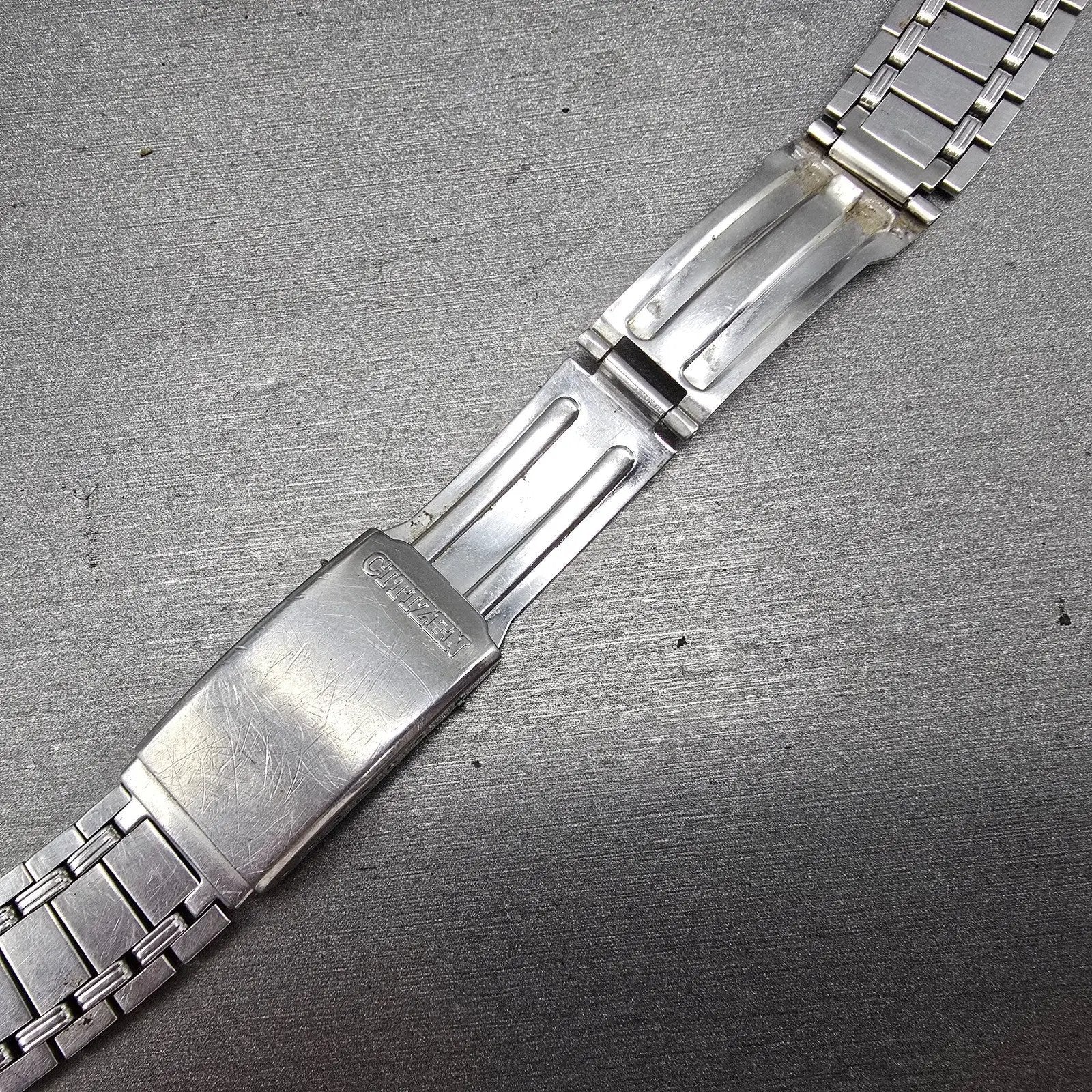 Citizen Bracelet 12mm Stainless Steel Silver Tone Tri Folding Clasp Vintage15