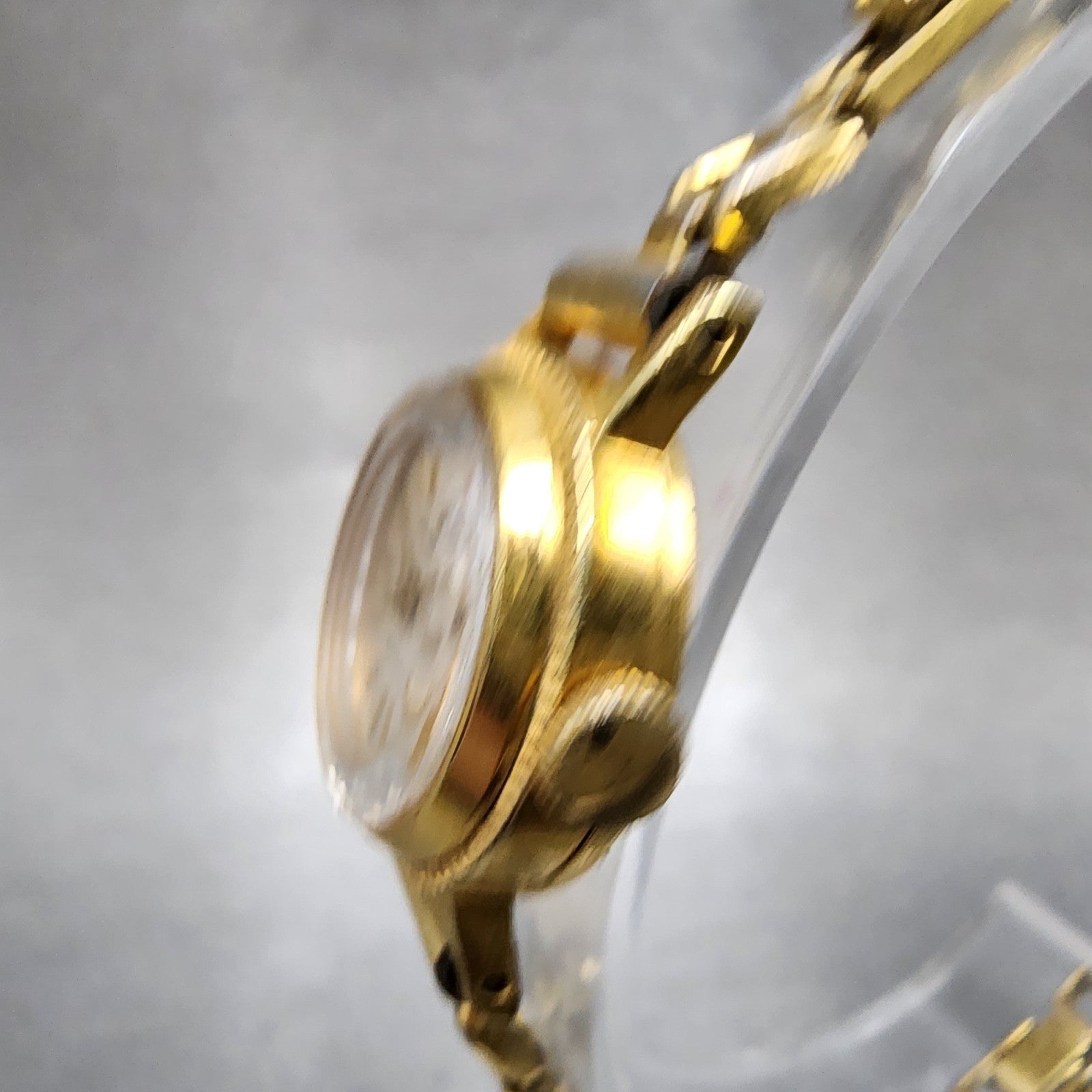 Seiko Angel Watch Women 20mm Cream Dial Gold Plated Manual Wind 10040090 Runs2