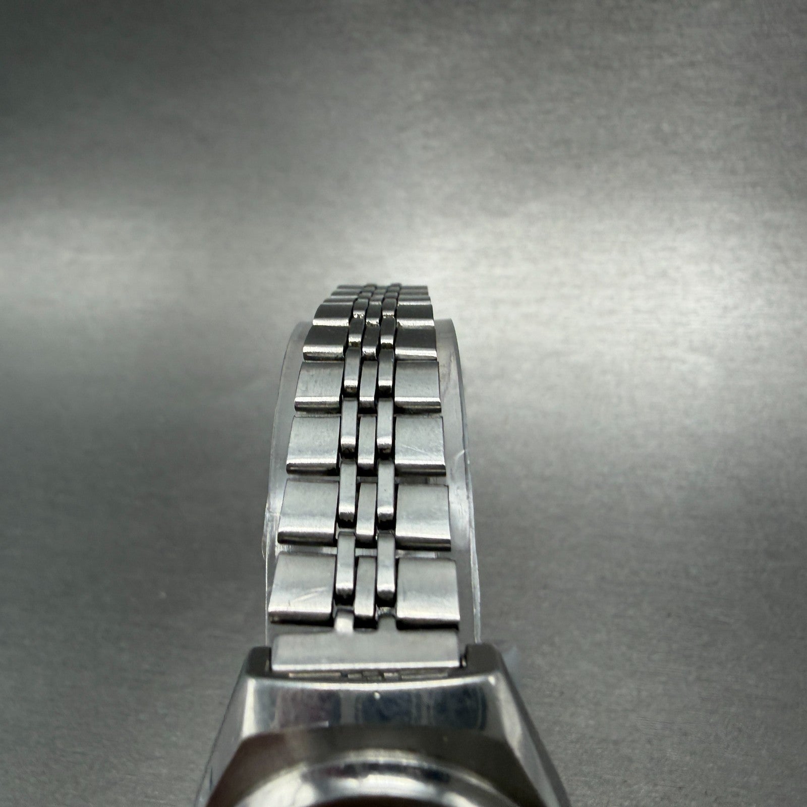 Orient Minimatic Watch Women 25mm MOP Dial Steel Date Crystal 21 Runs 0J4973024