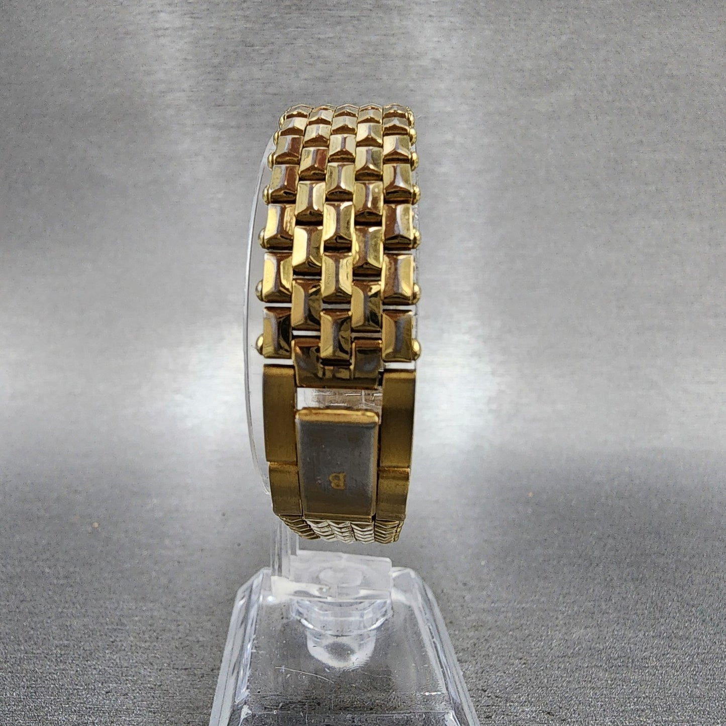 Bulova Tank Watch Women 17mm White Dial Gold Tone Rectangle 97L81 New Battery7