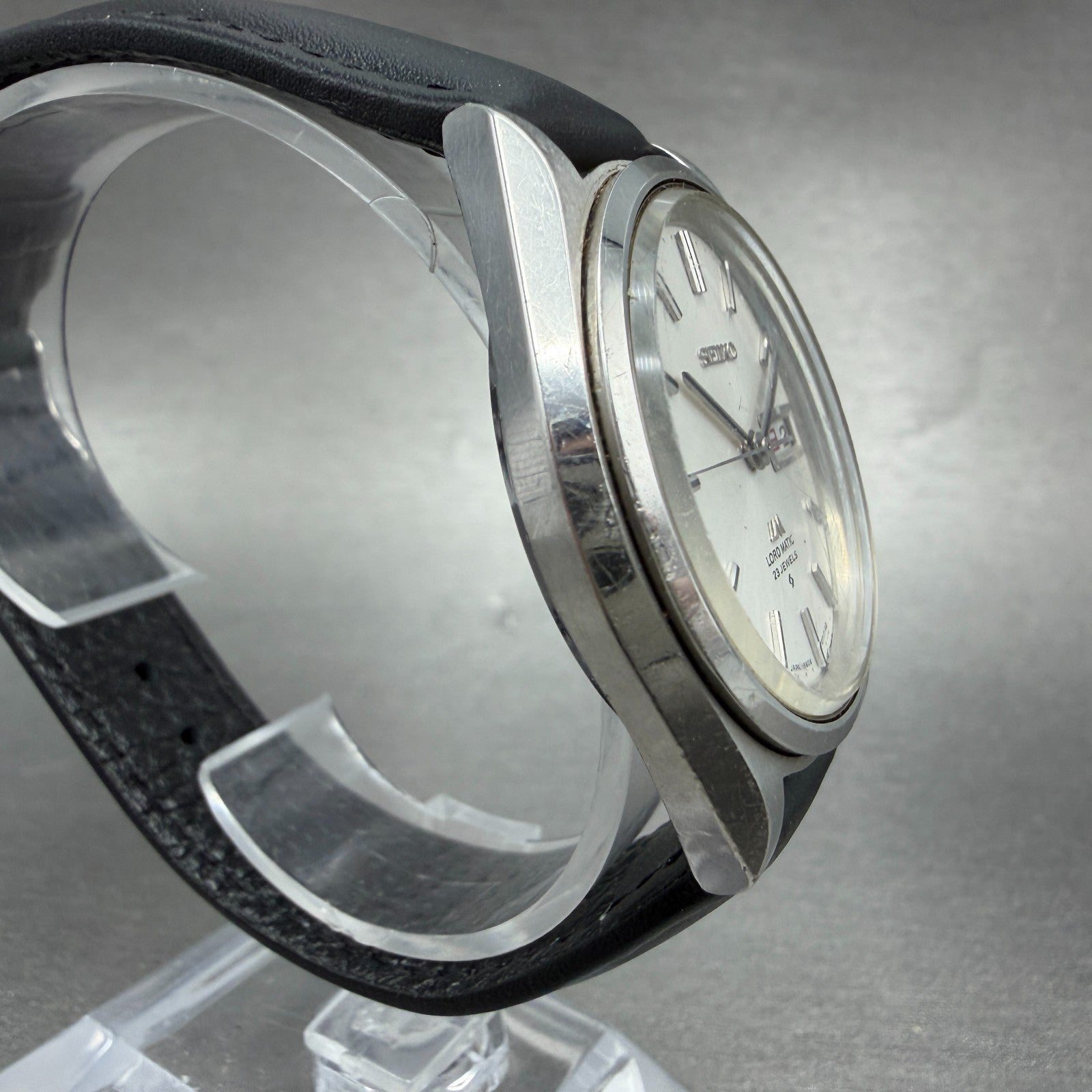 Seiko Lord Matic Watch Men 37mm Silver Dial Steel Daydate READ!!! 5606-7070 Runs3