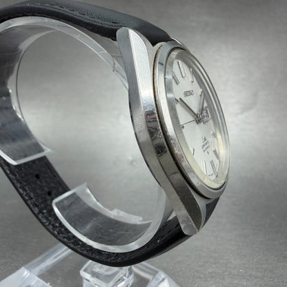 Seiko Lord Matic Watch Men 37mm Silver Dial Steel Daydate READ!!! 5606-7070 Runs3