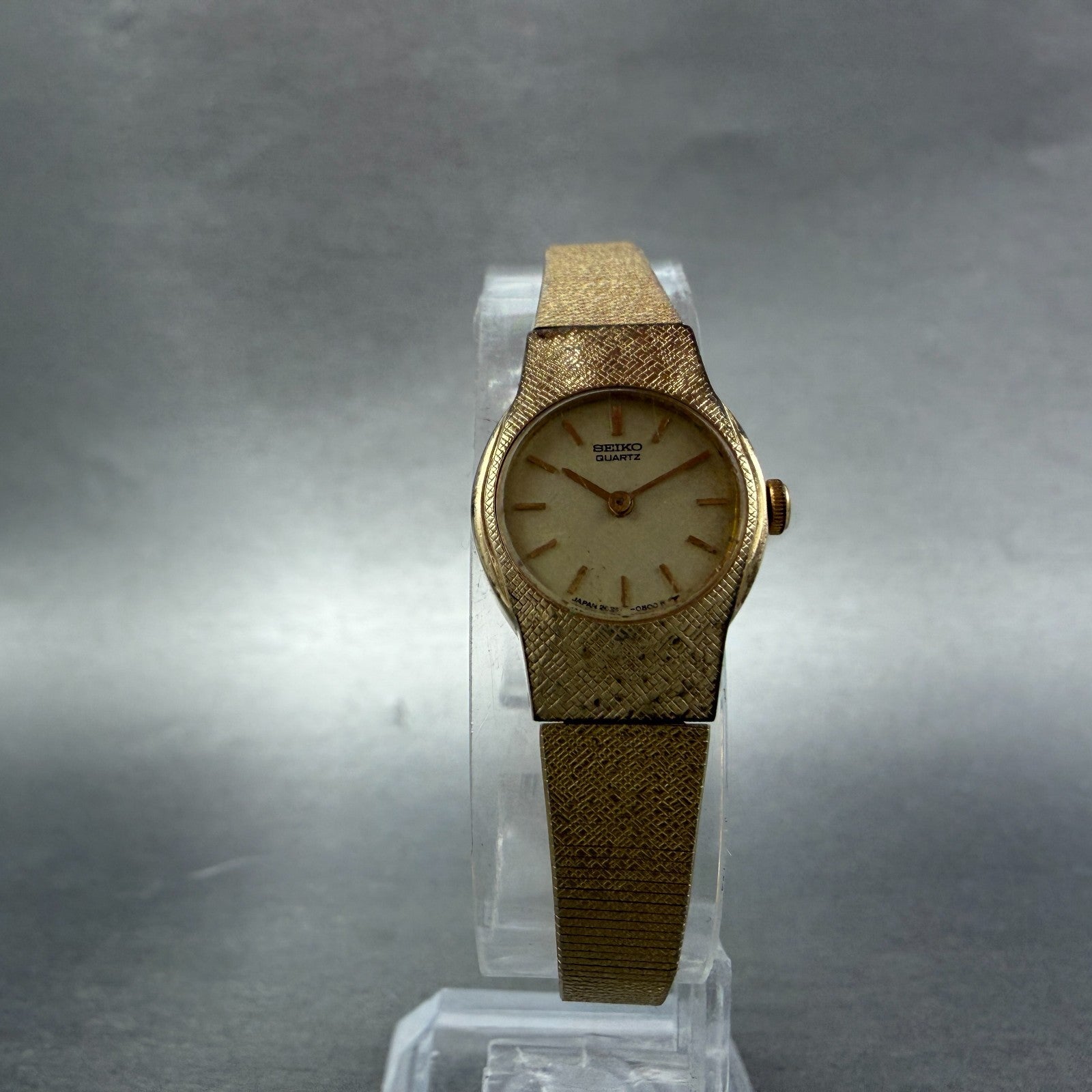 Seiko Watch Women 17mm Champagne DIla Gold Tone Round 2C20-0140 New Battery VTG5