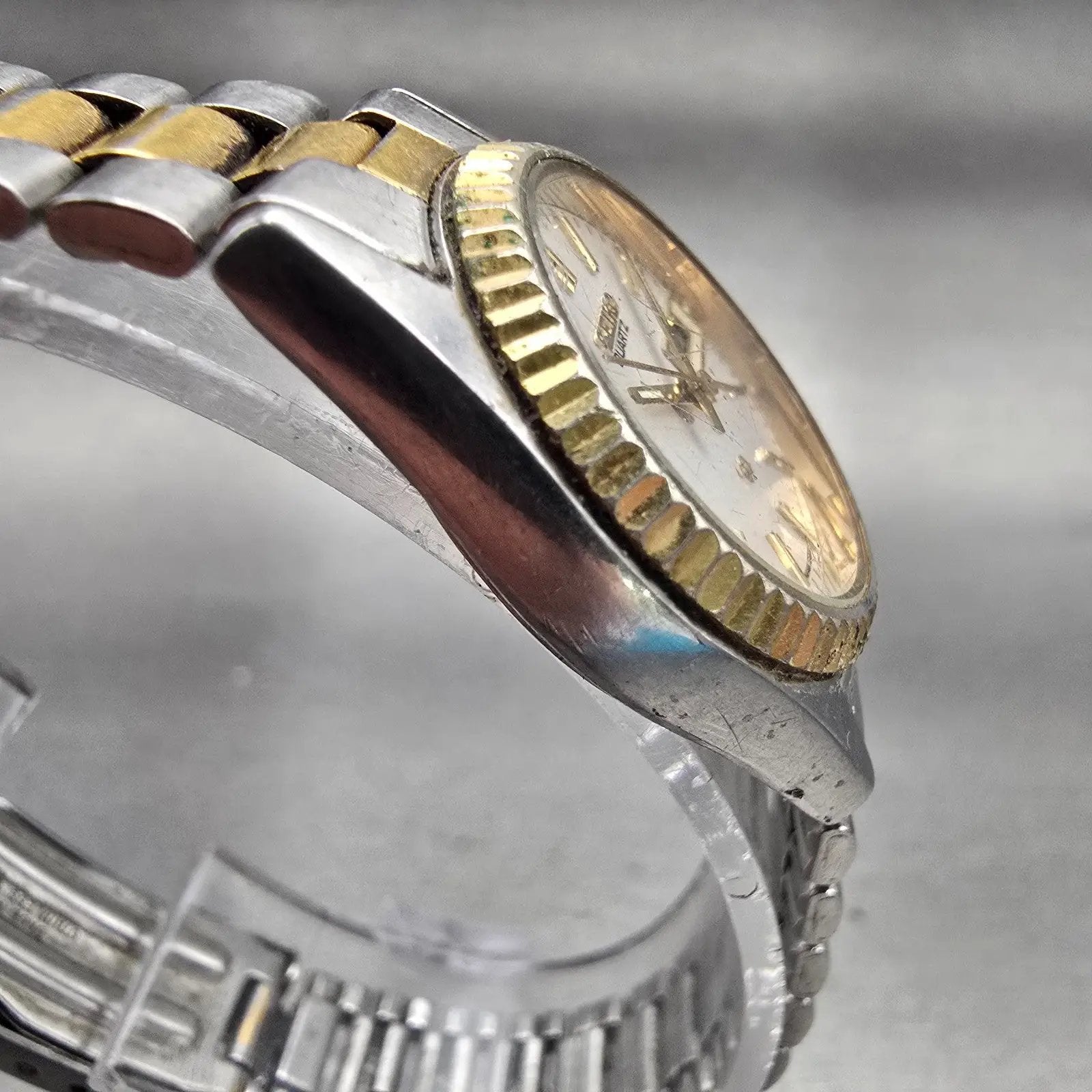 Seiko SQ Watch Women 24mm Silver Dial Two Tone Daydate Round 3E23-0A69 New Batt3