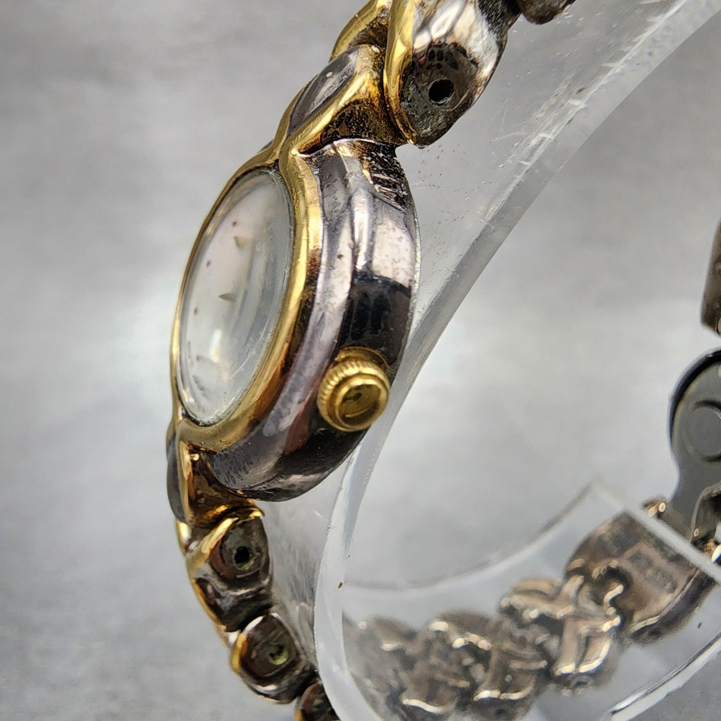 Seiko Watch Women 19mm MOP Dial Two Tone Round Bracelet 1n001d19 New Battery2