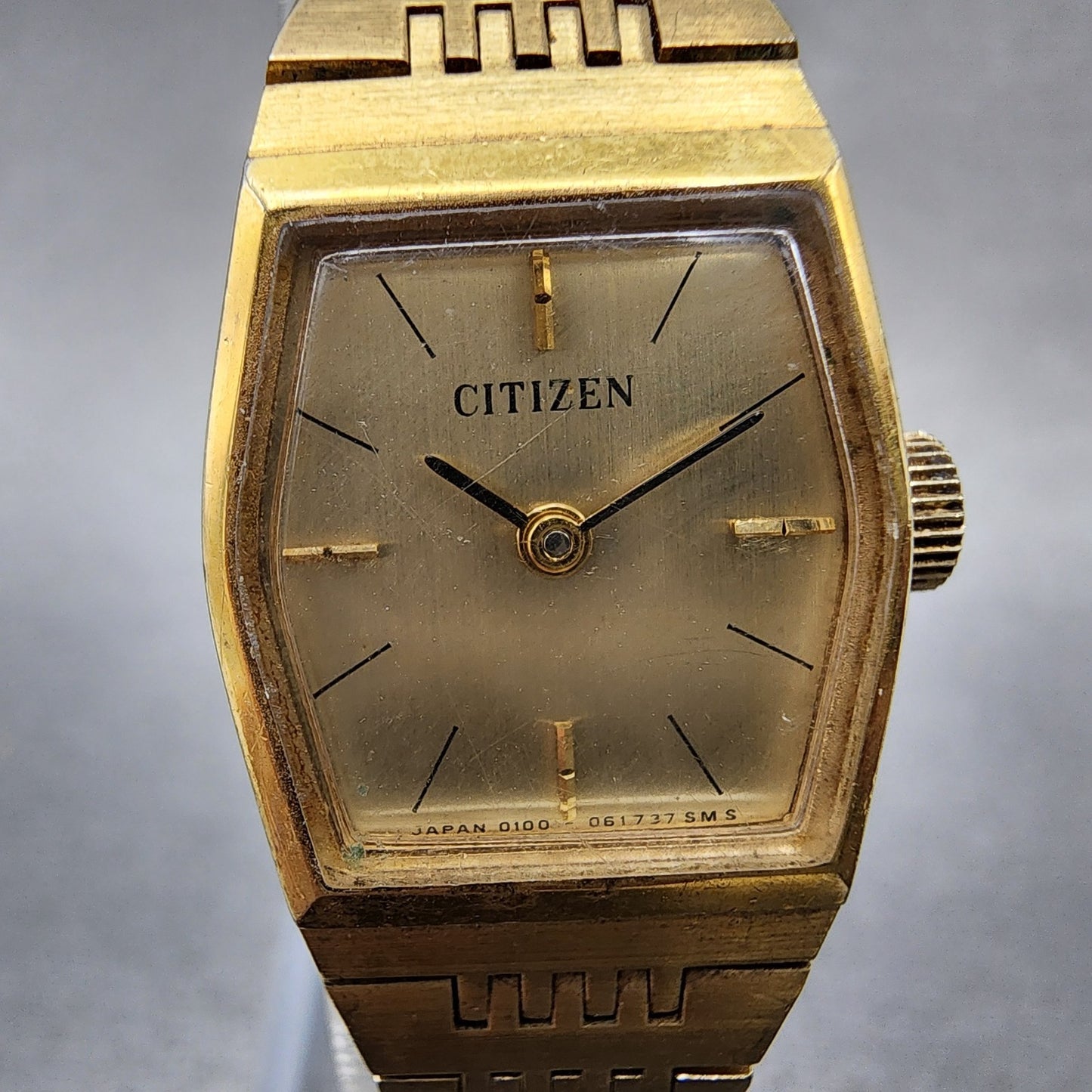 Citizen Watch Women 18mm Gold Dial Gold Tone Hexagon 860549 Manual Runs VTG1