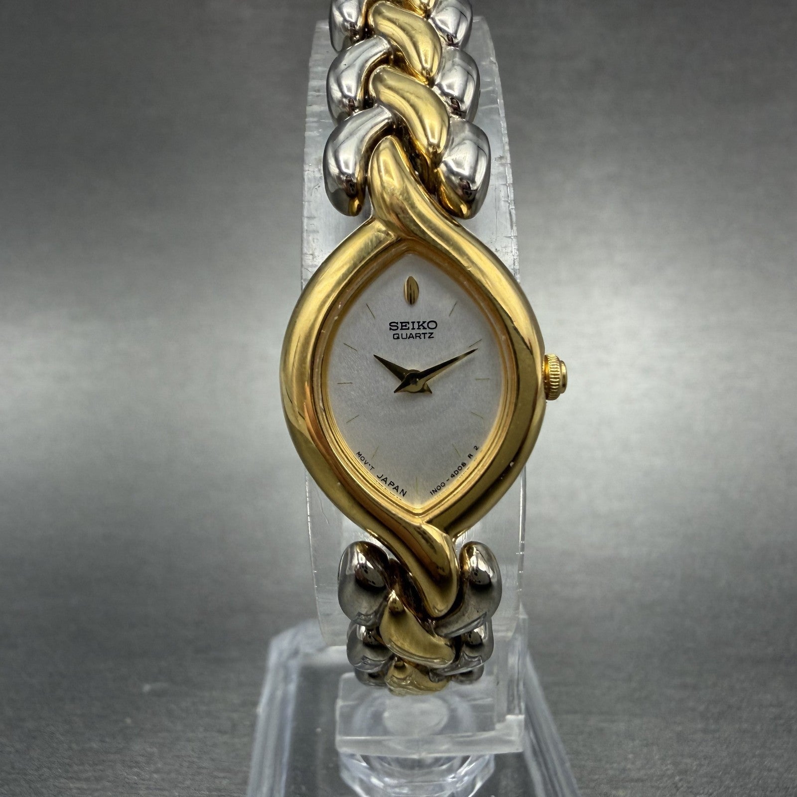 Seiko Watch Women 17mm Silver Dial Two Tone Oval Vintage 1N00-6C79 New Battery0